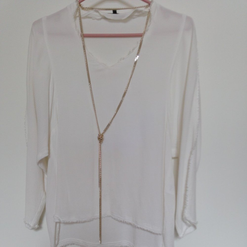 white top - Picture 3 of 8